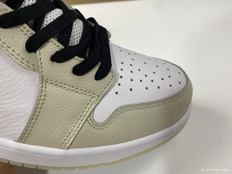 Air CT0979-002 - Jordan CMFT Zoom (W) High Sail 1 0408